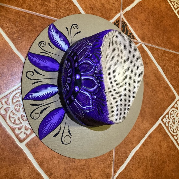 Hand painted Mexico hat - Picture 4 of 8